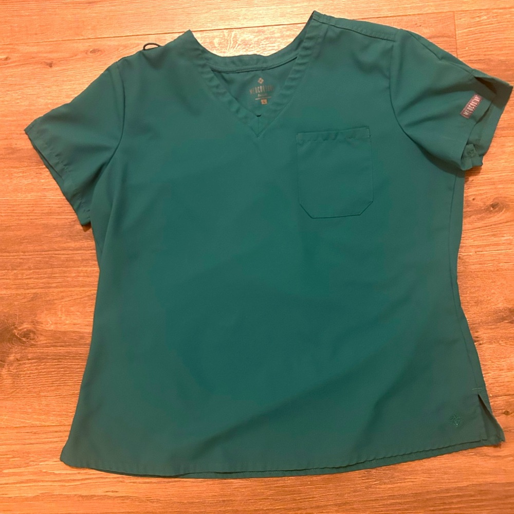 Med Couture Jogger Scrub Set